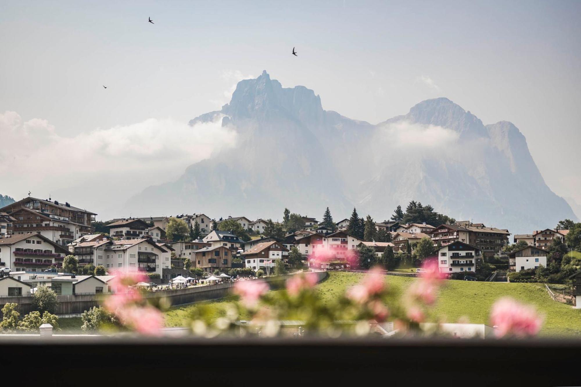 Hotel Villa Kastelruth Bagian luar foto