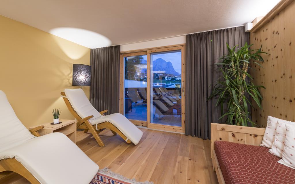 Hotel Villa Kastelruth Bagian luar foto