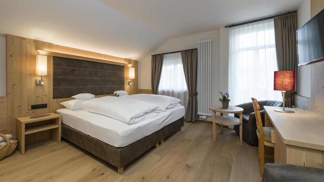 Hotel Villa Kastelruth Bagian luar foto